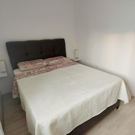 Apartman Near Fazana-500 From The Sea Fažana Exterior foto