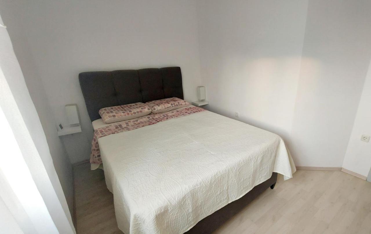 Apartman Near Fazana-500 From The Sea Fažana Exterior foto
